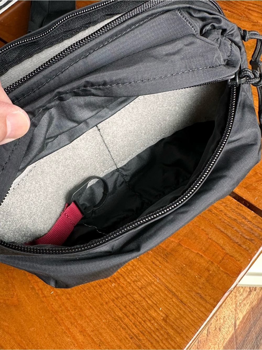 Vertx Long Walks Multipurpose Waist Pack for Everyday Carry Black - Picture 2 of 10